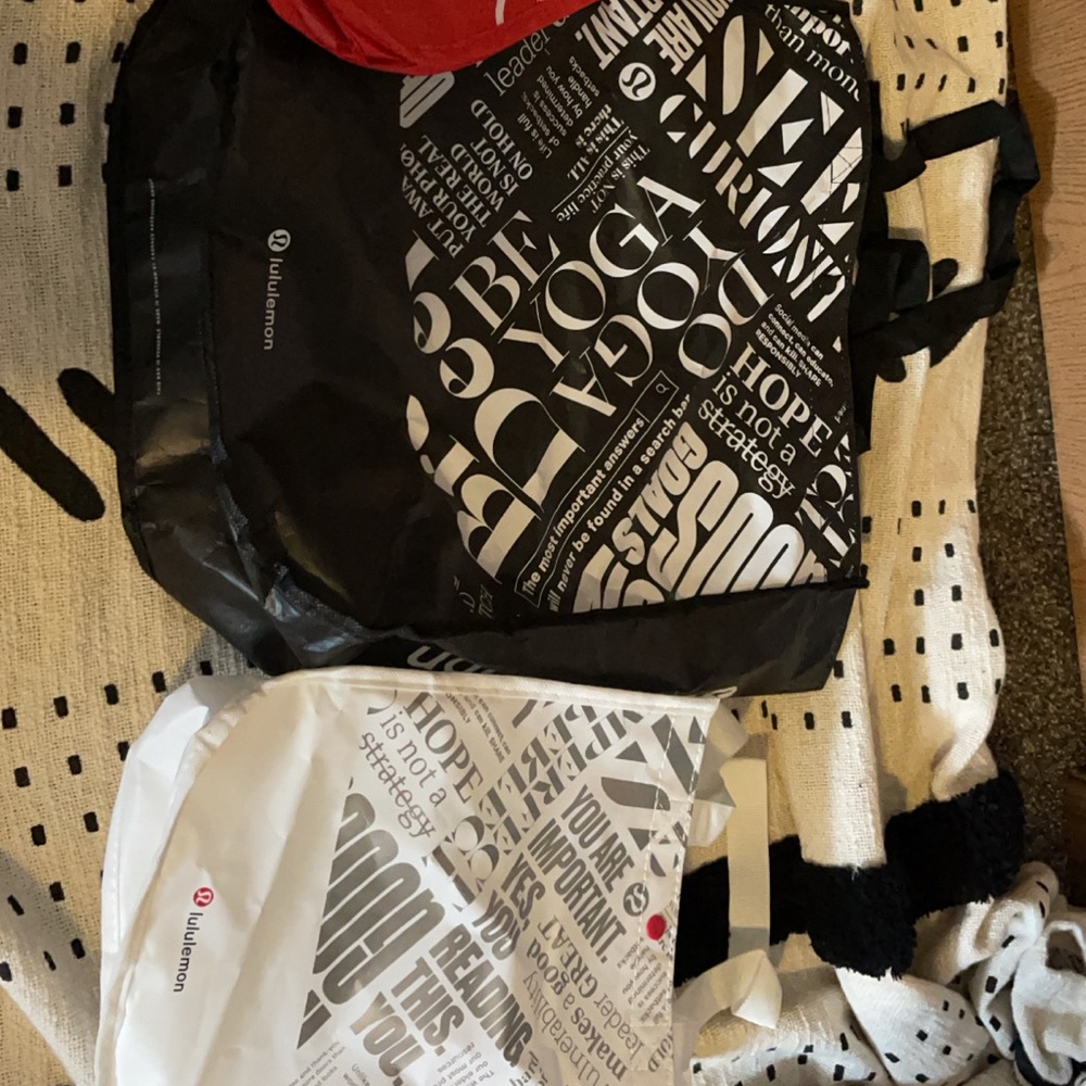 3 lululemon bags - Picture 3 of 3